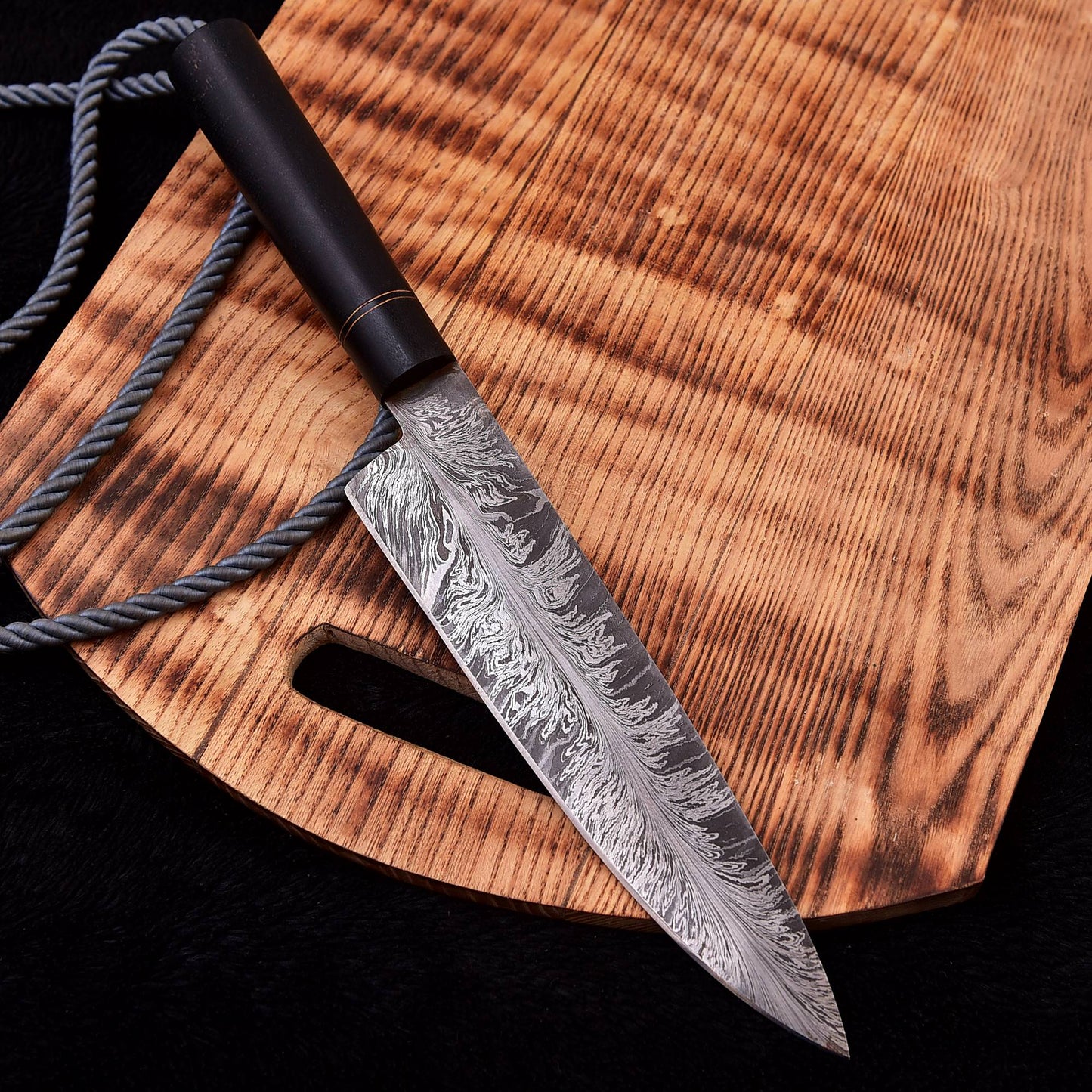 Damascus Feather Pattern Design Kitchen Knife, Elegant Kitchen Knife, Razor Sharp Blade, Knife with Leather Sheath