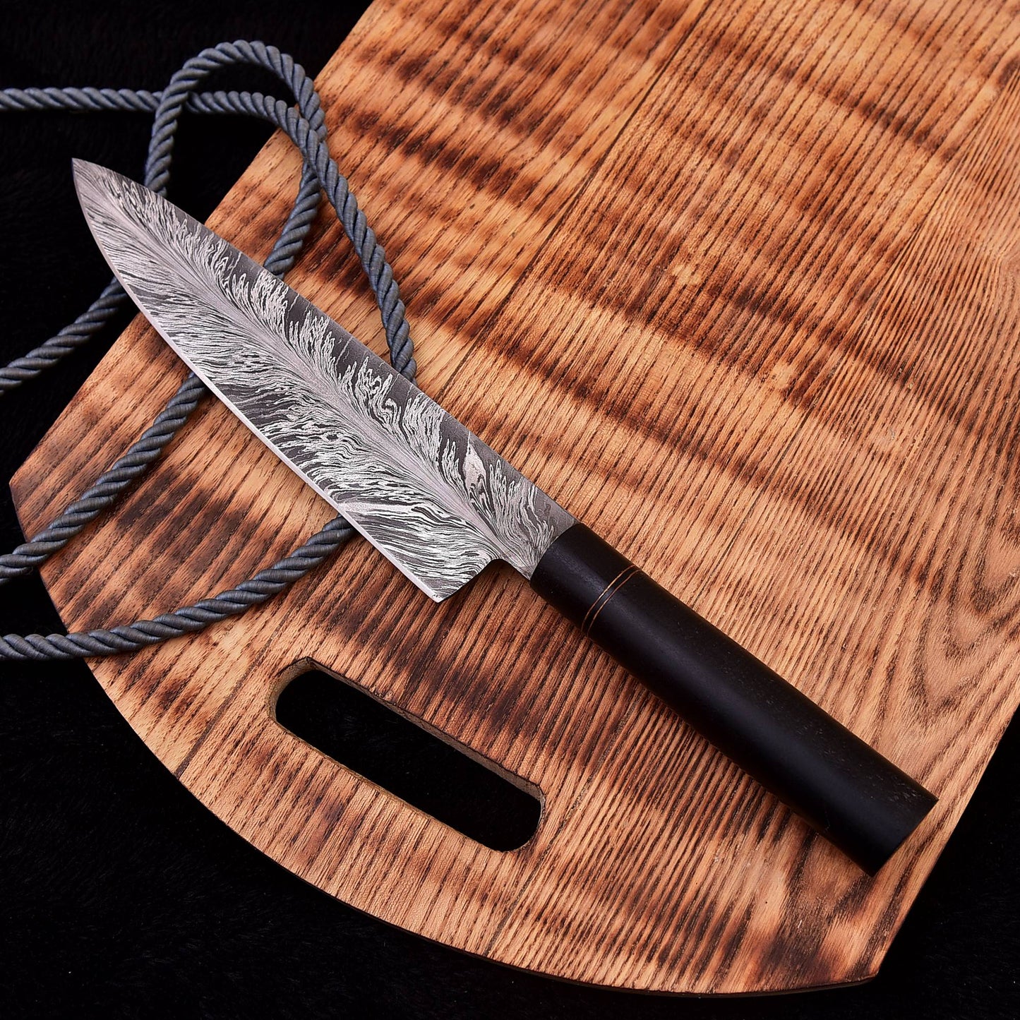 Damascus Feather Pattern Design Kitchen Knife, Elegant Kitchen Knife, Razor Sharp Blade, Knife with Leather Sheath