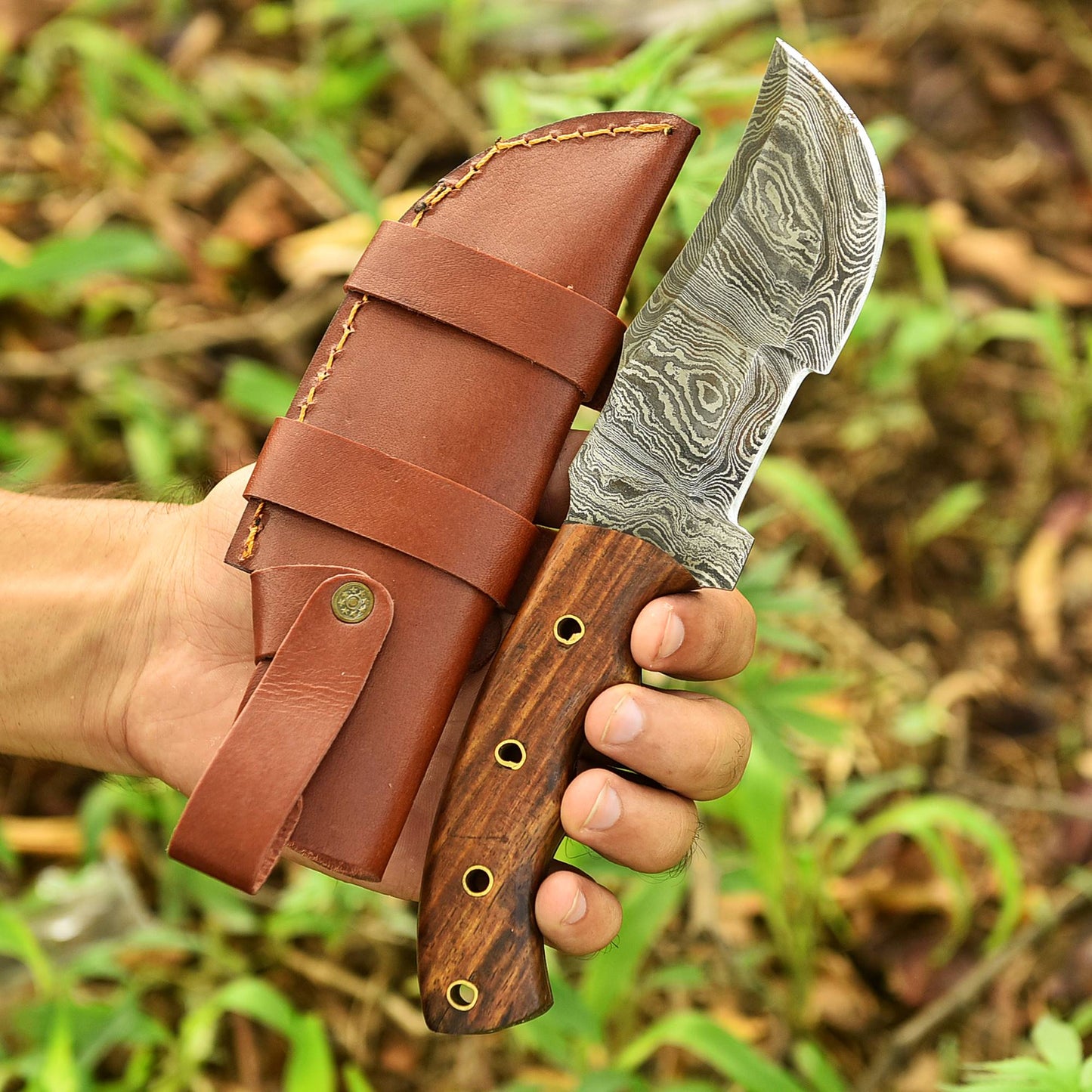 Damascus Tracker |  Razor-Sharp Blade | Strong Grip | Perfect EDC Hunting Knife