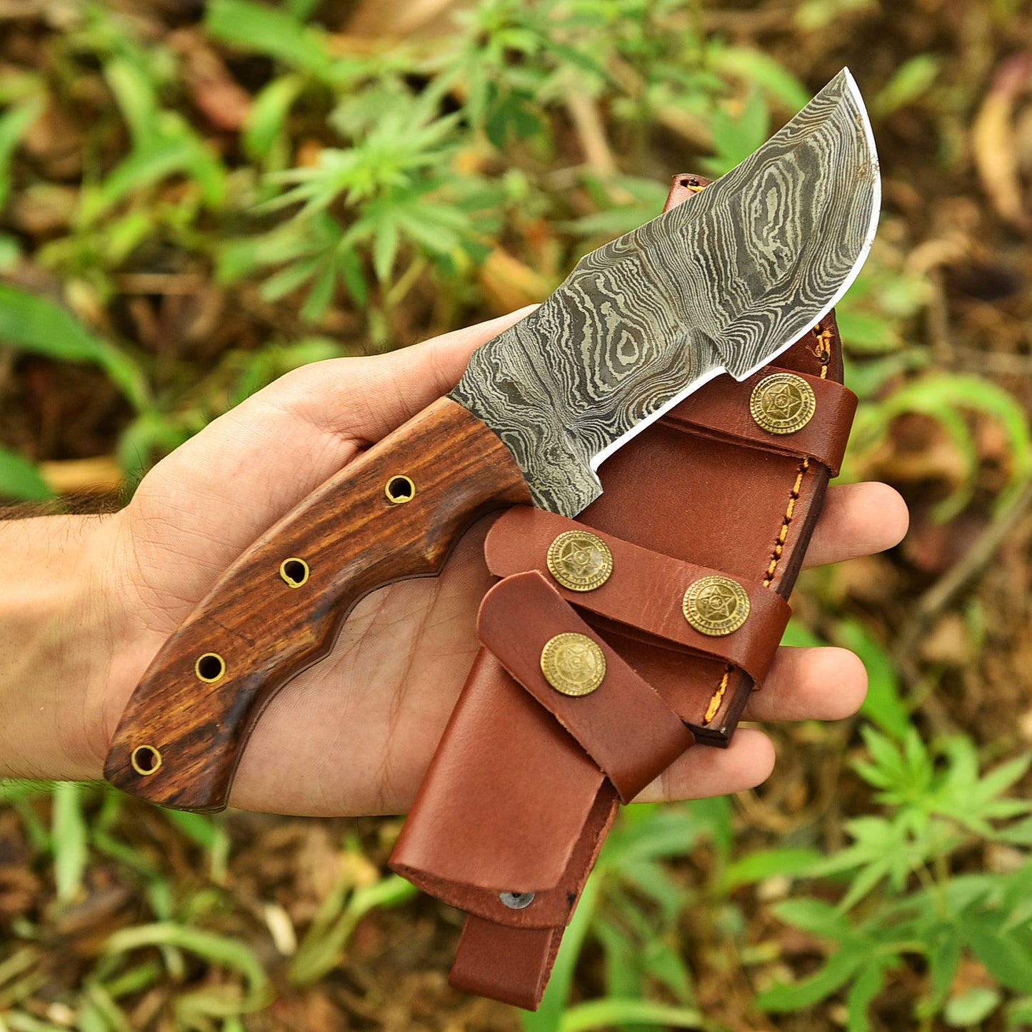 Damascus Tracker |  Razor-Sharp Blade | Strong Grip | Perfect EDC Hunting Knife