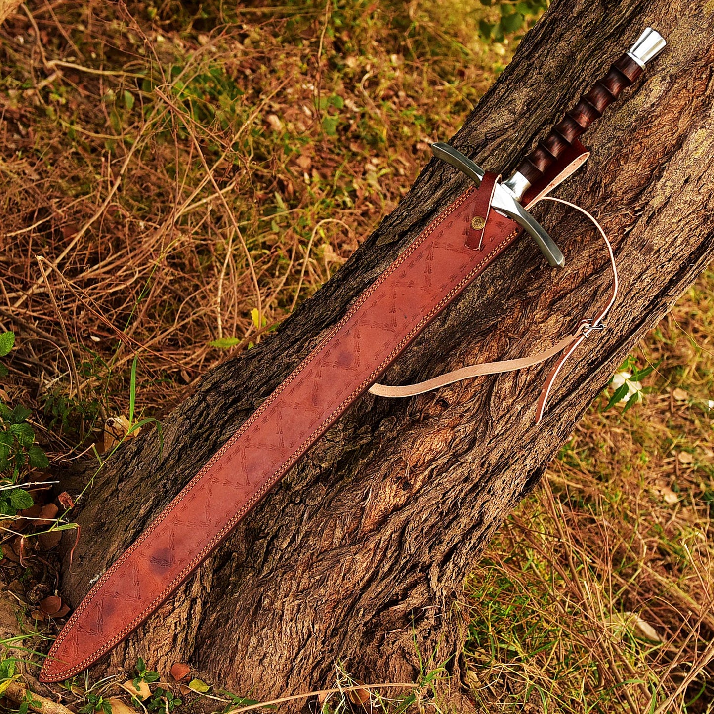 Damascus Sword, Viking Sword. Eye-Catching Wooden Handle. Perfect Gift